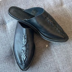 New without box Free People Black Nova Flat Mules